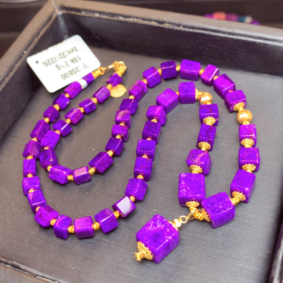 苏纪石（舒俱来）项链18K金镶嵌