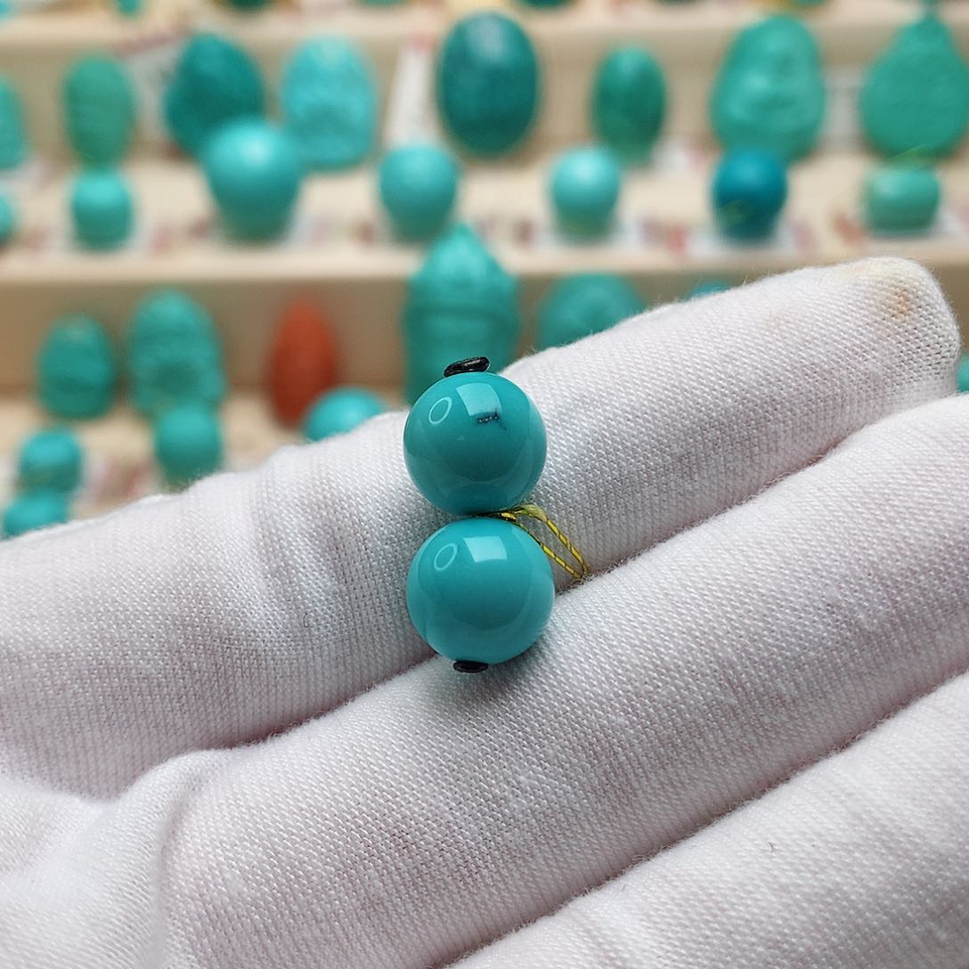 绿松石配饰未镶嵌