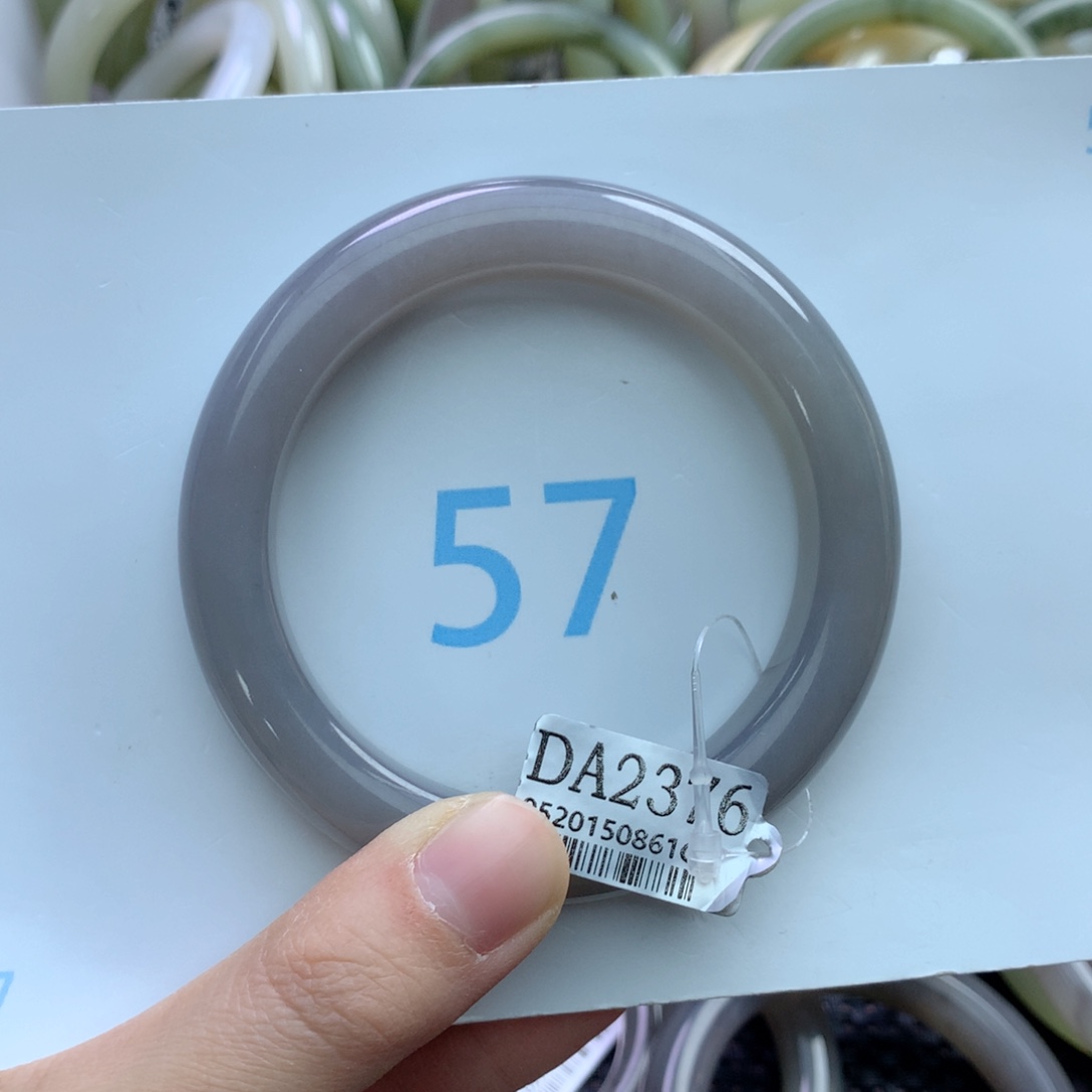 和田玉手镯未镶嵌?***~