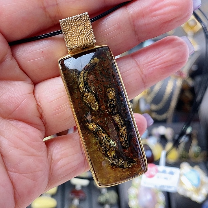 琥珀颈饰银S925镶嵌吊坠