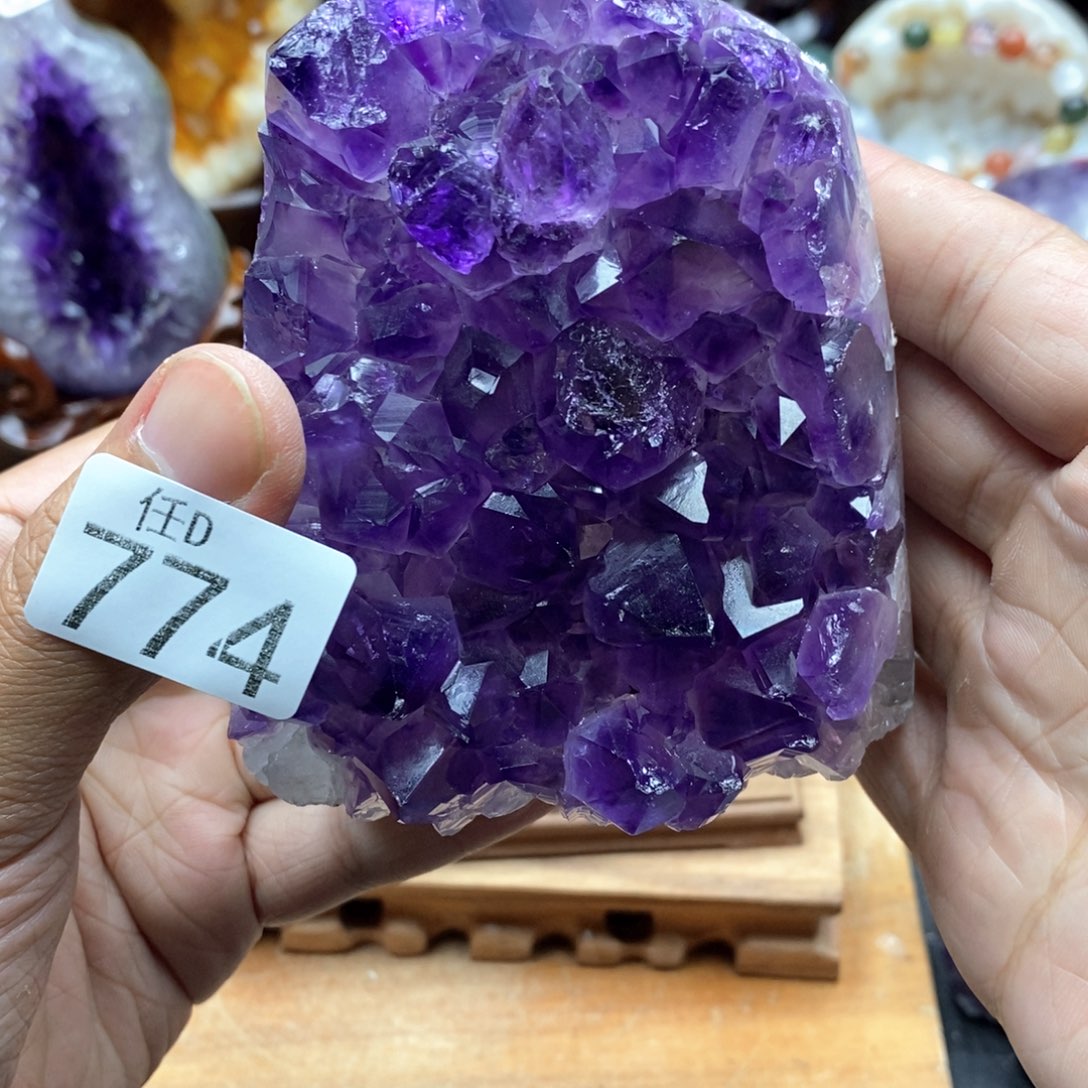 未镶嵌大型摆件（非配饰）水晶