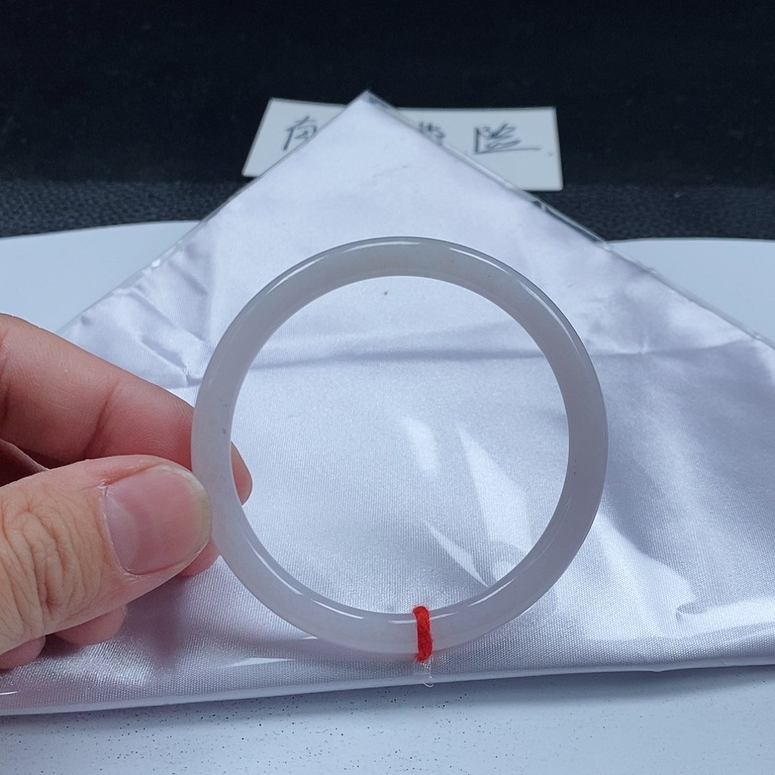 【闪购商品】翡翠手镯（圆镯）未镶嵌238号