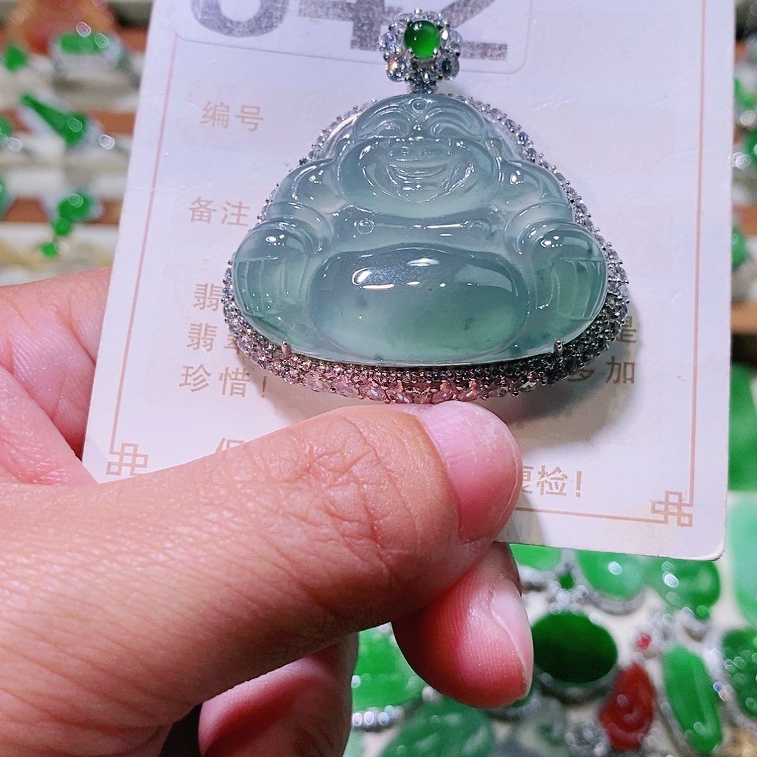 【闪购商品】翡翠挂件未镶嵌裸石