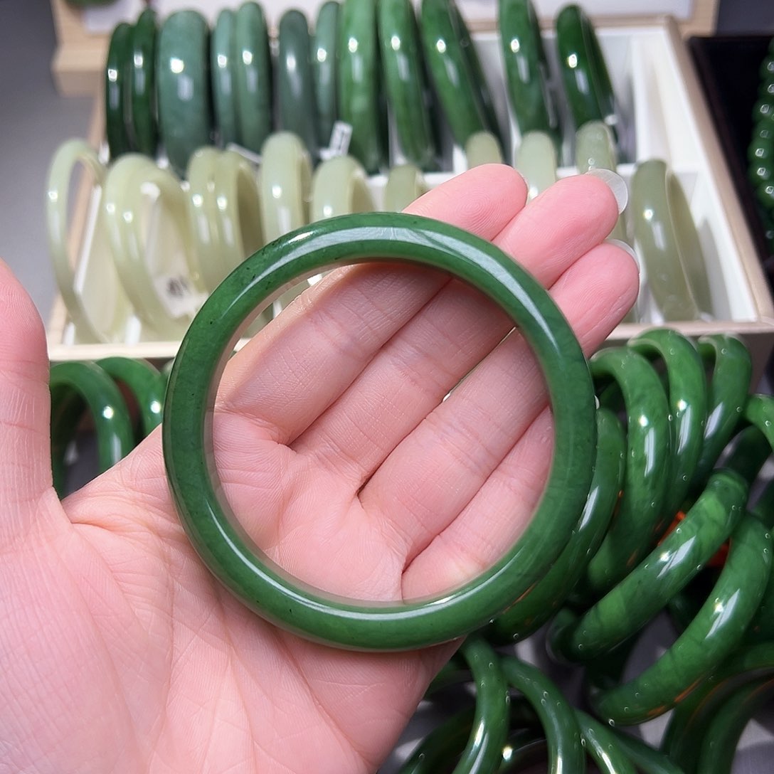 和田玉（糖玉）手镯未镶嵌