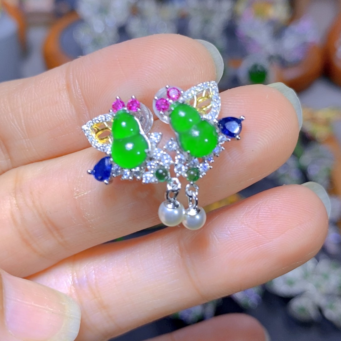 翡翠颈饰银S925镶嵌天然翡翠