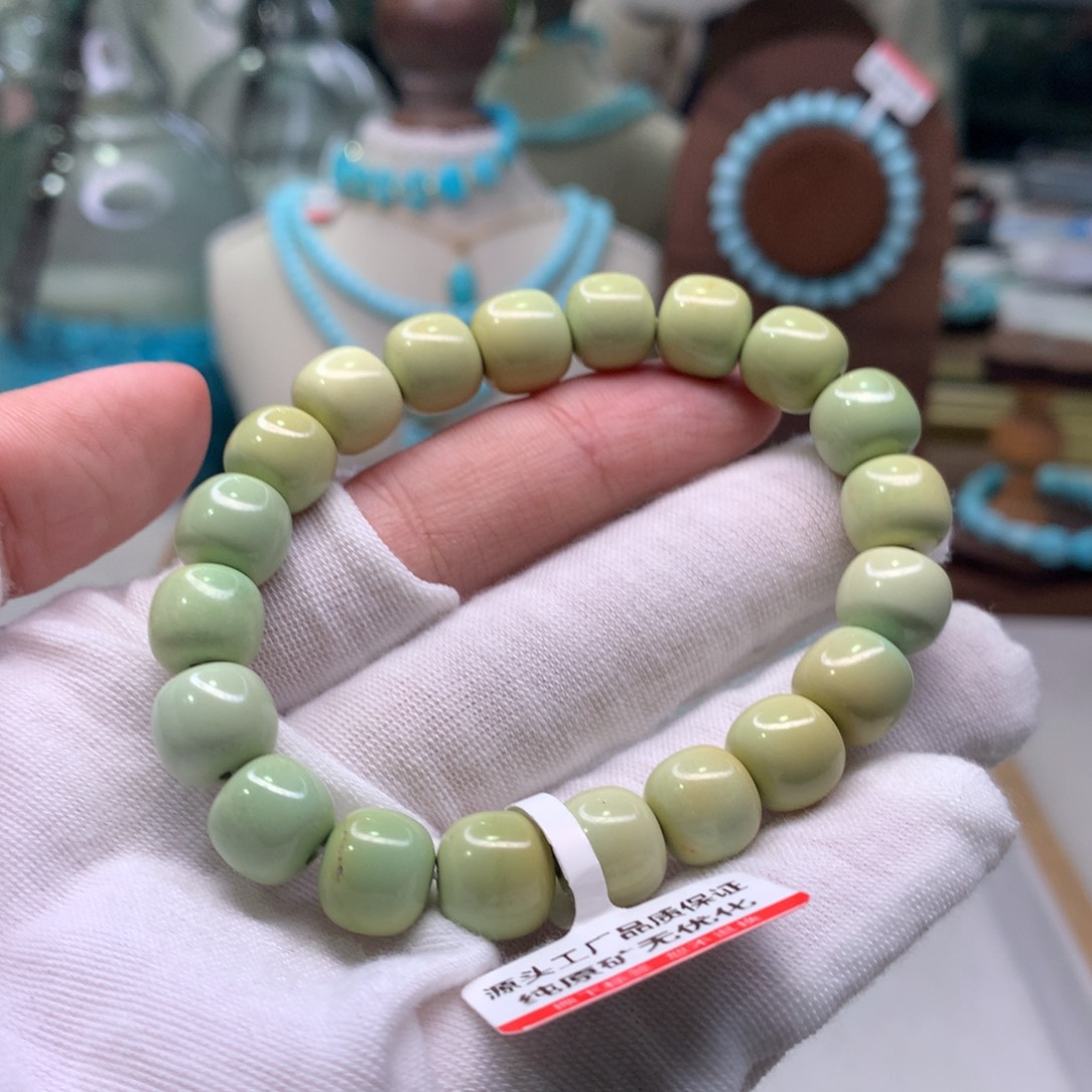 绿松石配饰未镶嵌