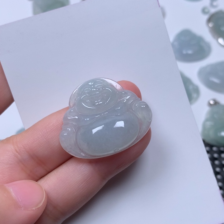 翡翠未镶嵌颈饰佛公