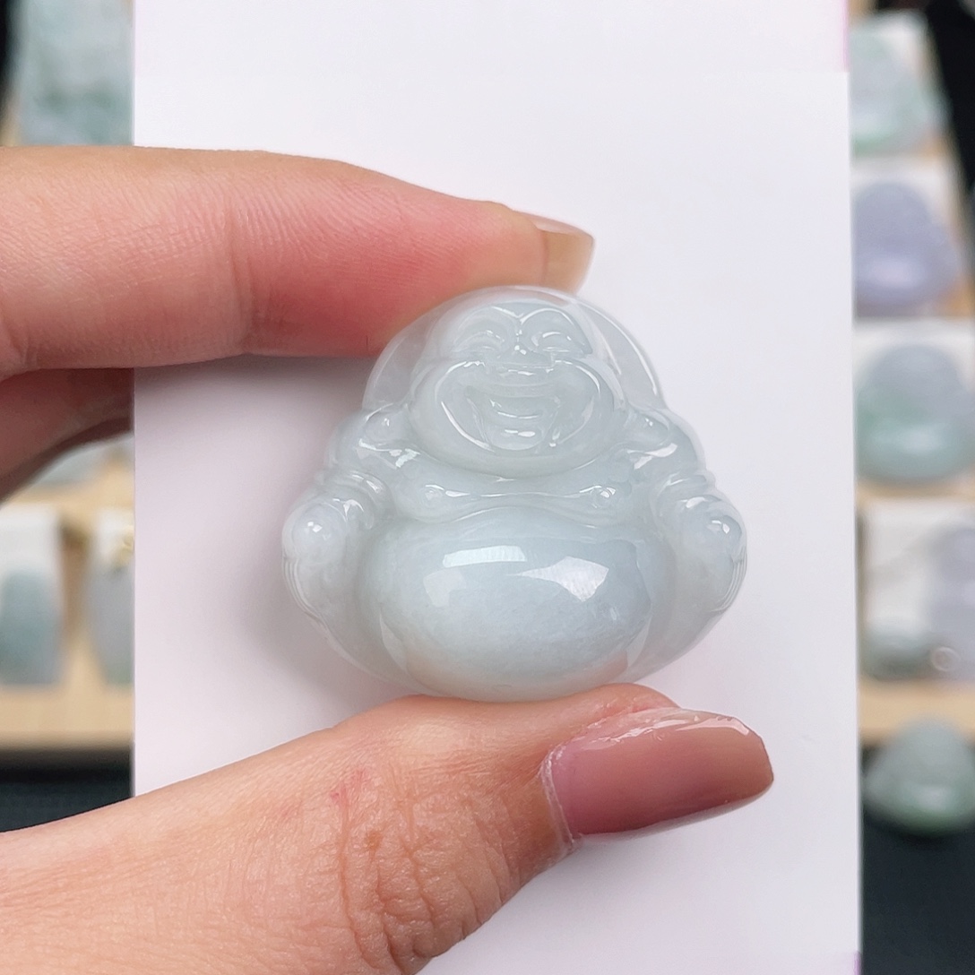 翡翠未镶嵌颈饰佛公