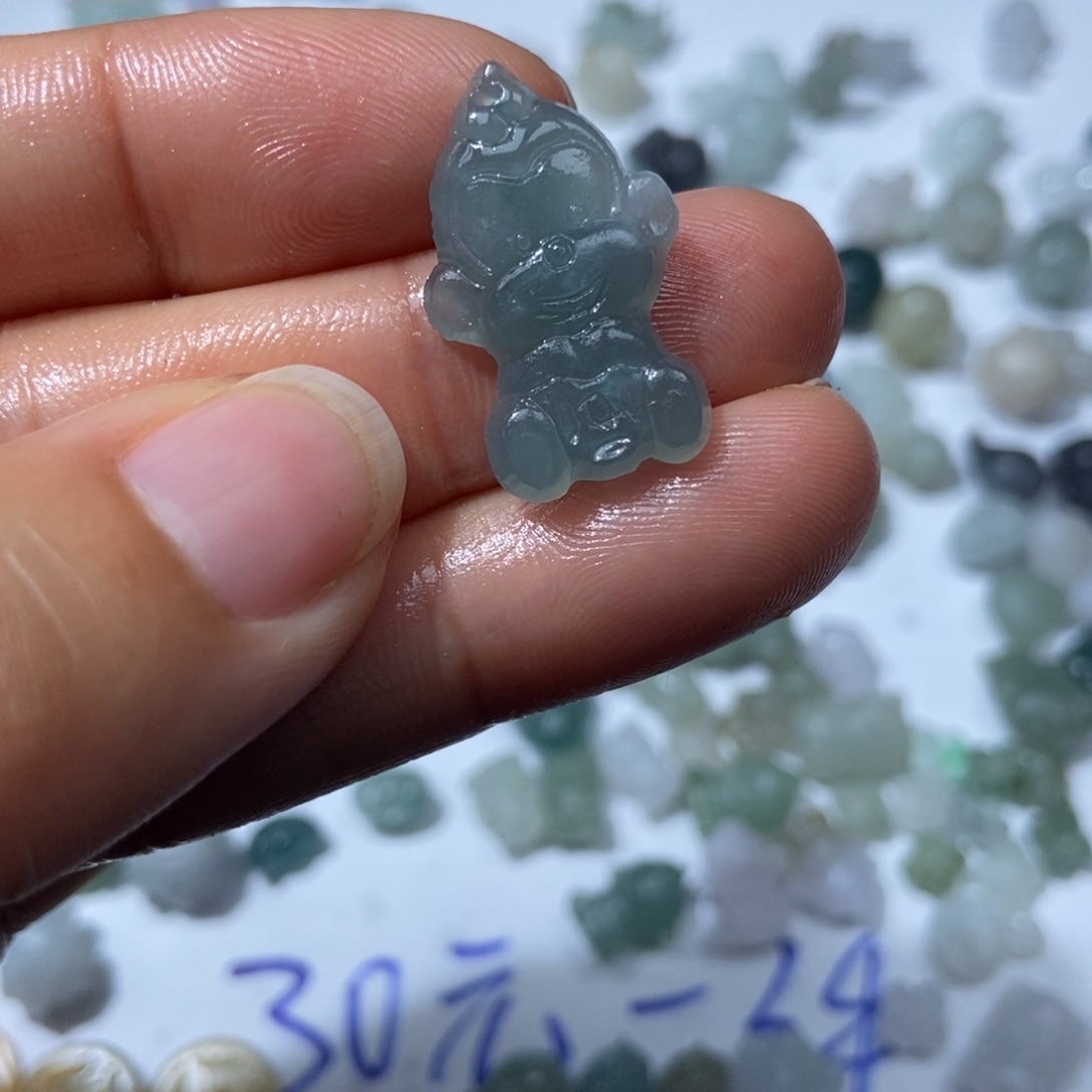 定制翡翠未镶嵌翡翠