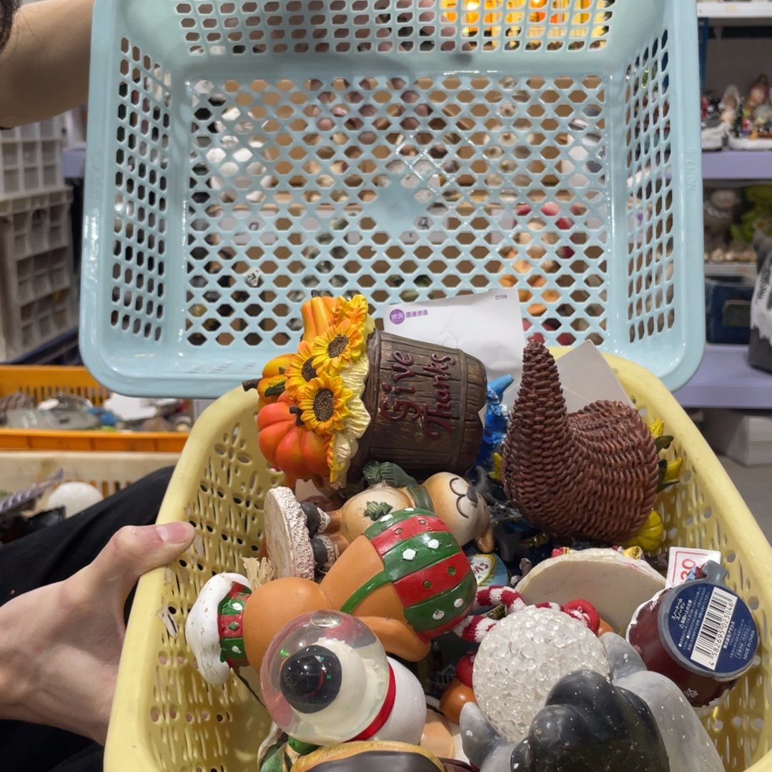 。***树脂工艺品默认微瑕看好再拍