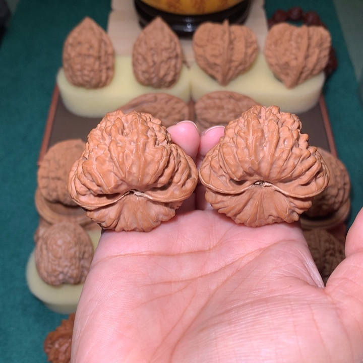 核桃文玩核桃把件平谷凹底