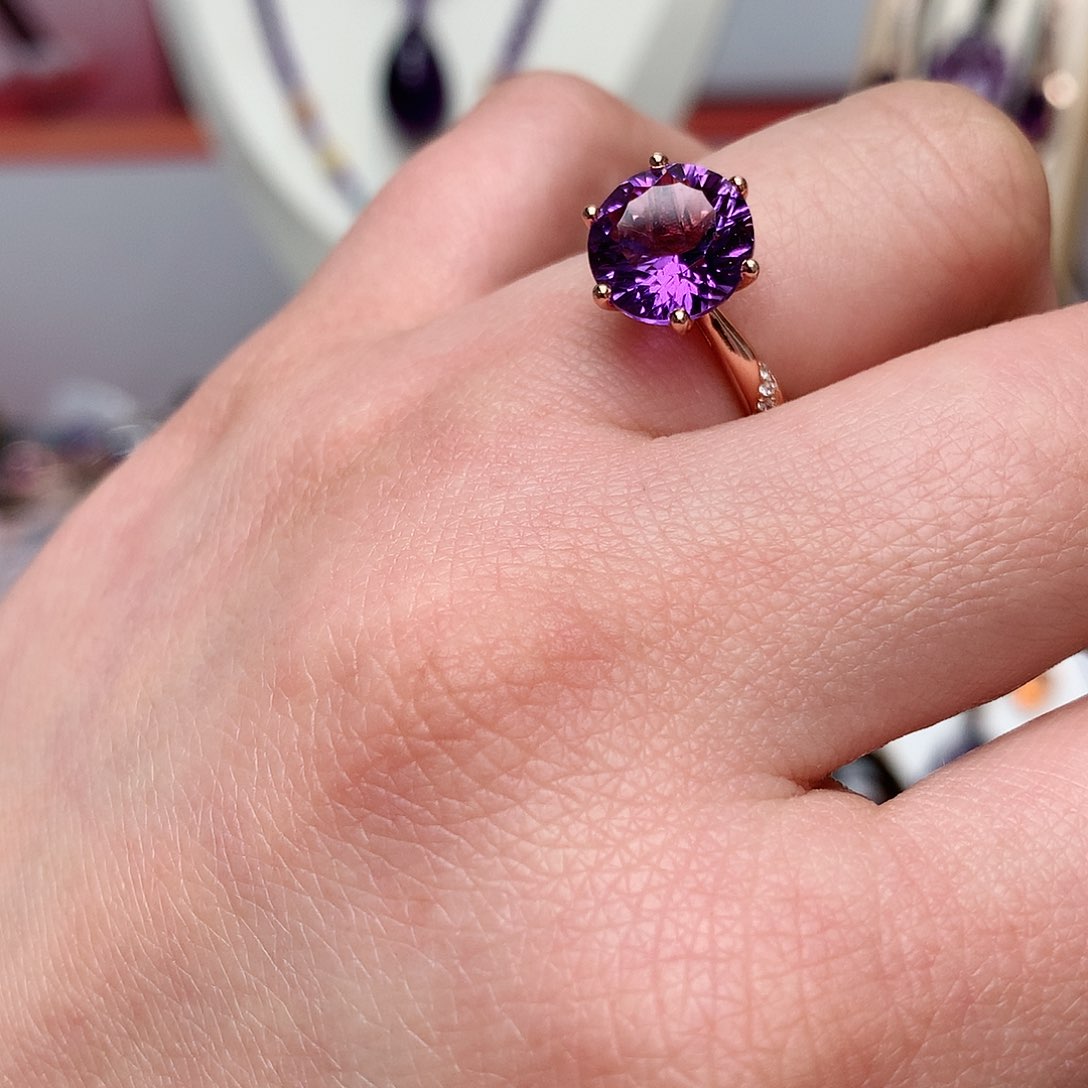 紫晶经典款戒指10mm未镶嵌