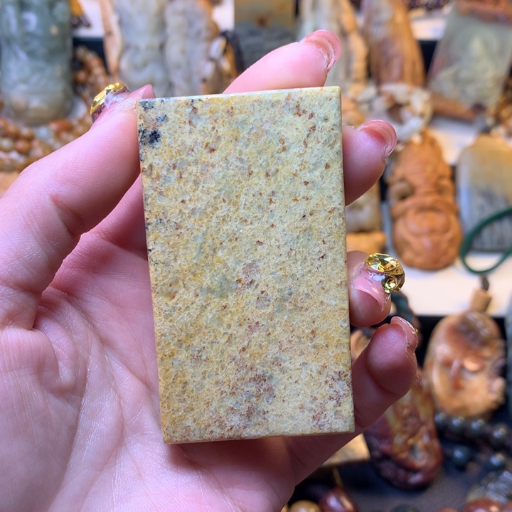 岫岩河磨玉（透闪石质玉）手链未镶嵌