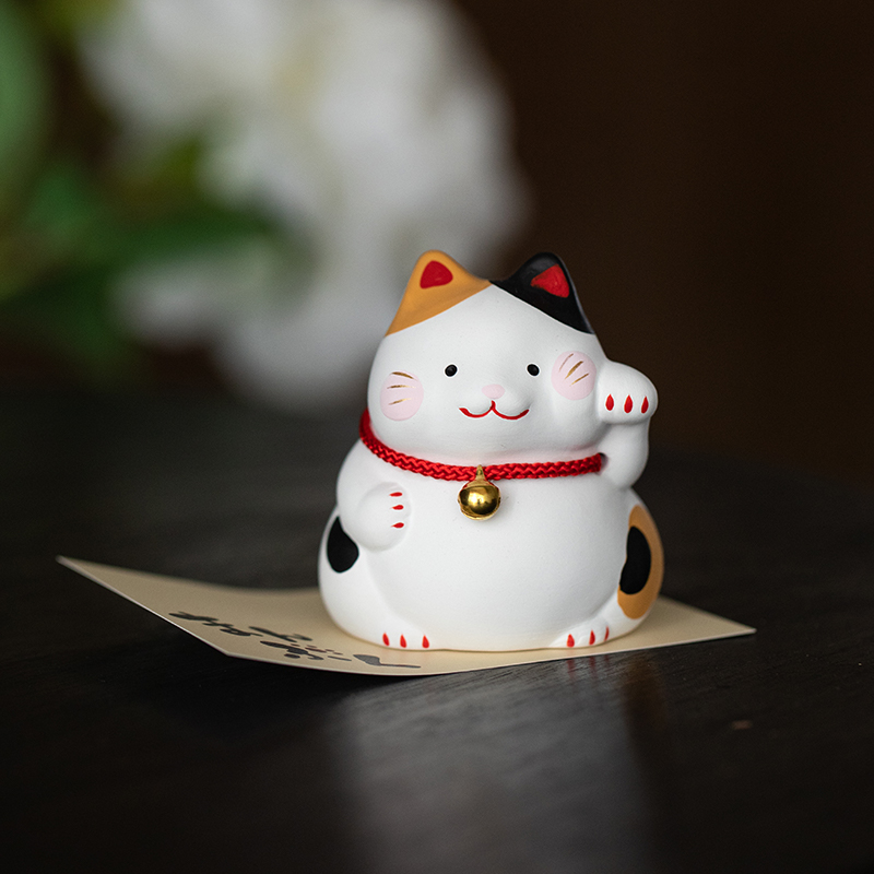 日本进口陶瓷日式福运猫创意生日礼物桌面装饰可爱复古猫咪摆件 