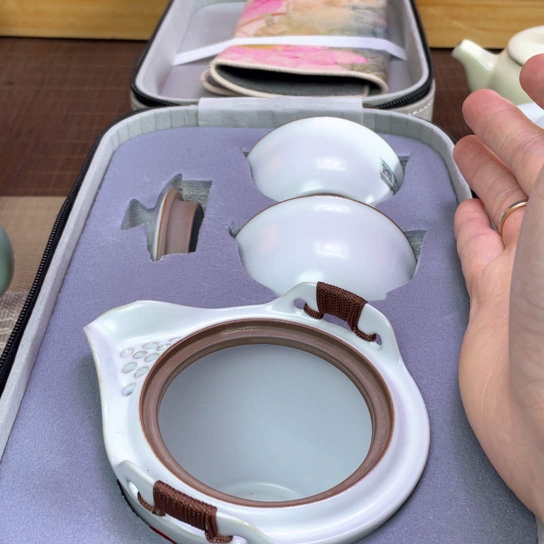 瓷片。。。。。。。。。。。。。。。。