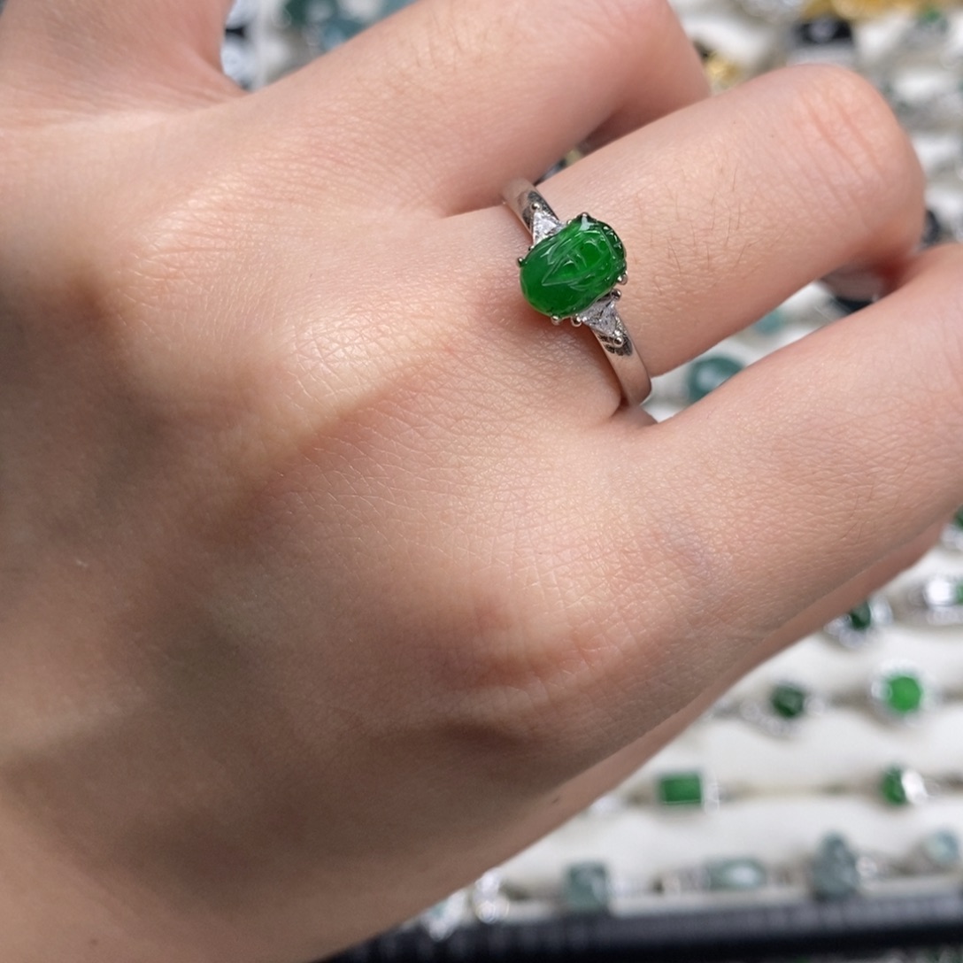 未镶嵌挂件翡翠翡翠