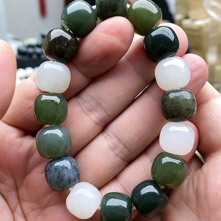 【闪购商品】未镶嵌手链和田玉14四色