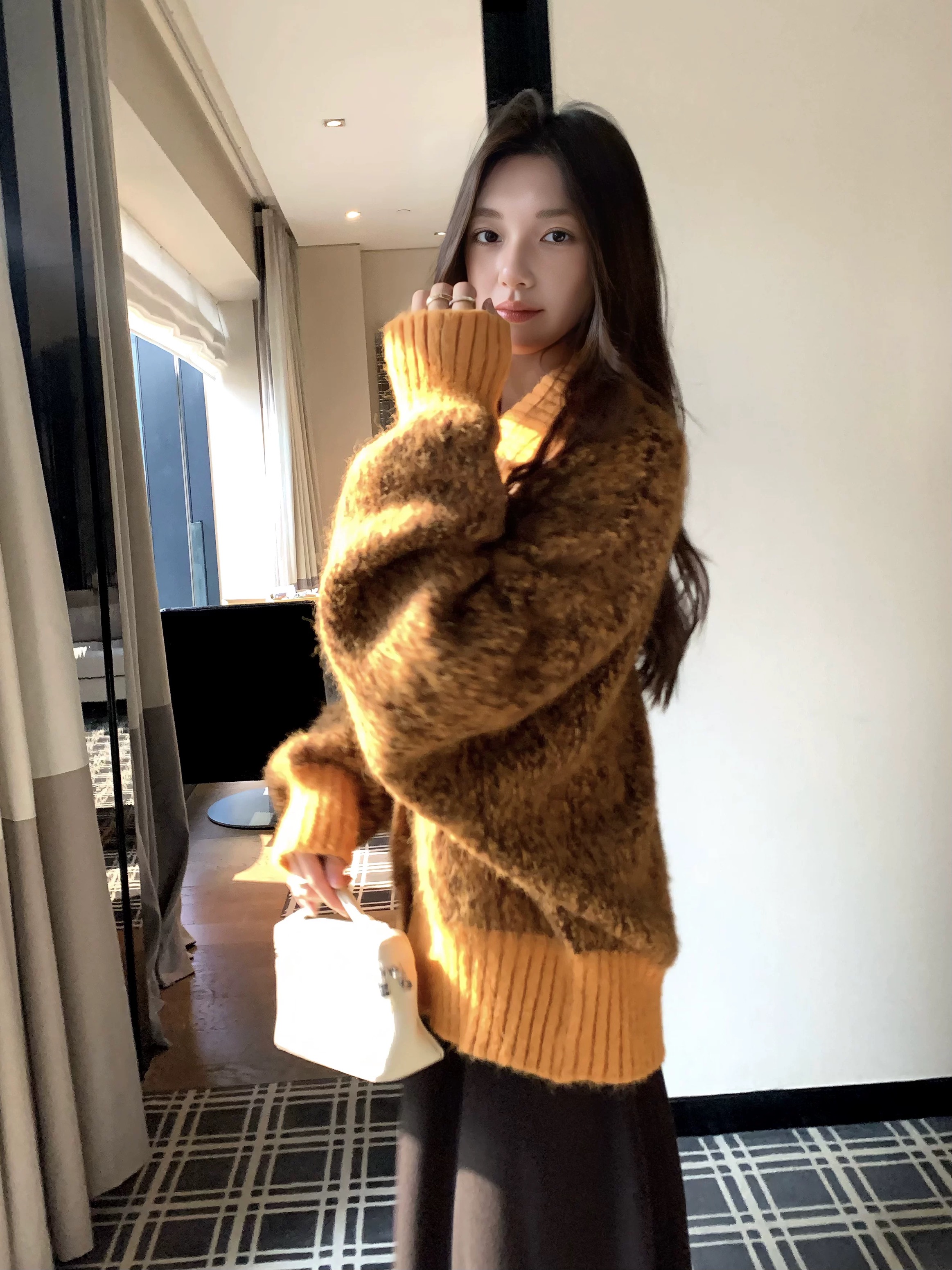 松弛意式大翻领立领两穿混色毛衣女秋冬设计感别致显瘦针织上衣潮