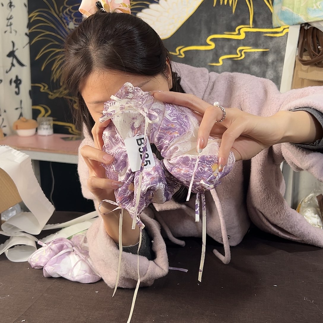 想****526蕾丝发圈不退不换