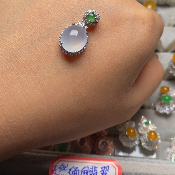 翡翠颈饰银S925镶嵌吊坠