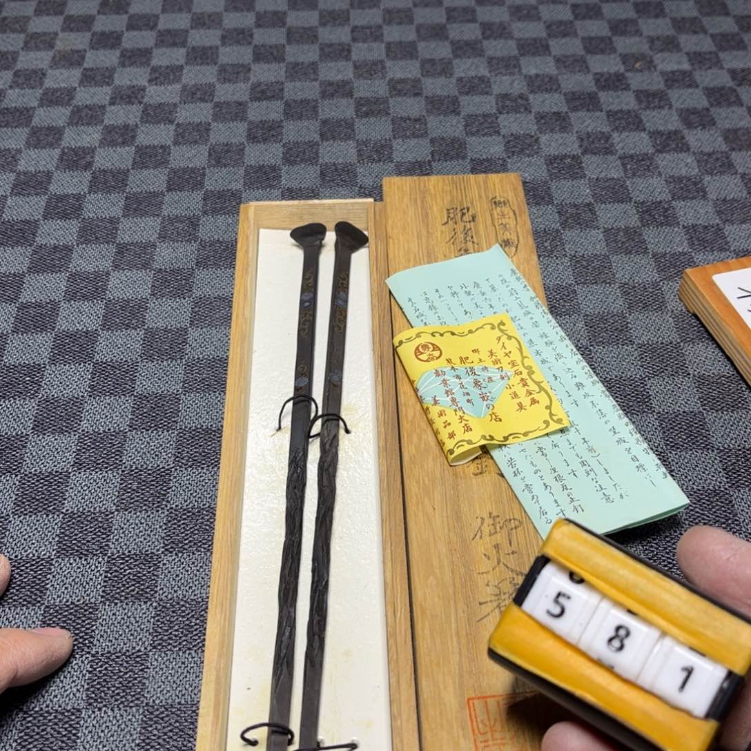 瓷片/中古商品非全新，下单找主播看细节 