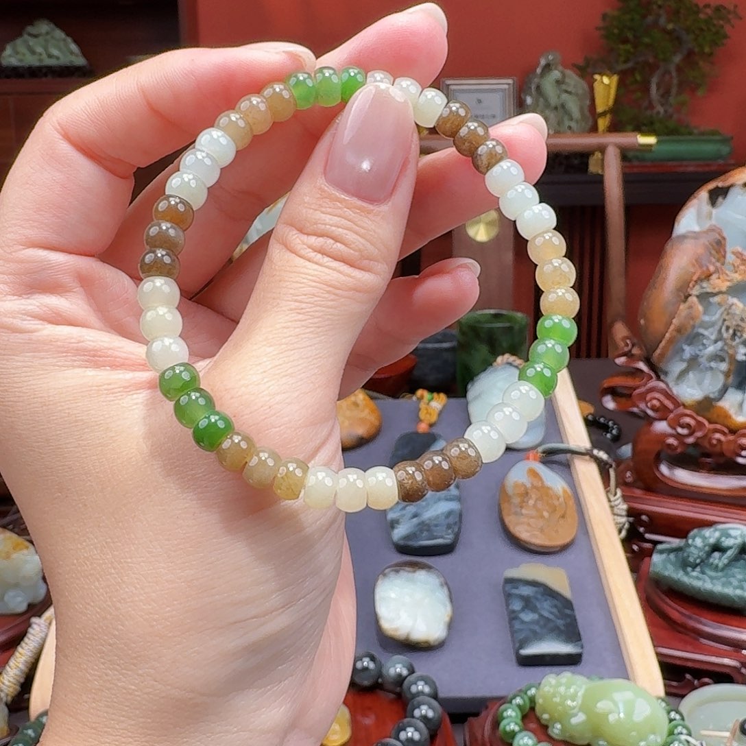 和田玉未镶嵌手串