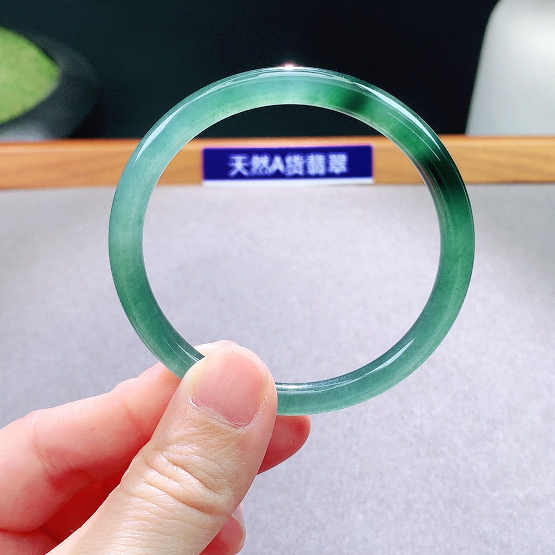 未镶嵌手镯翡翠天然翡翠手镯a货