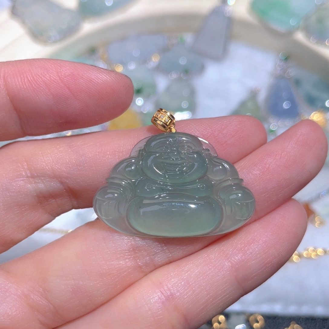 翡翠颈饰18K金镶嵌翡翠