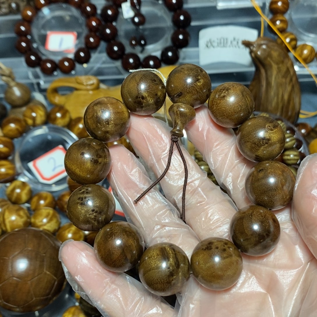 金丝楠木雕工艺品20