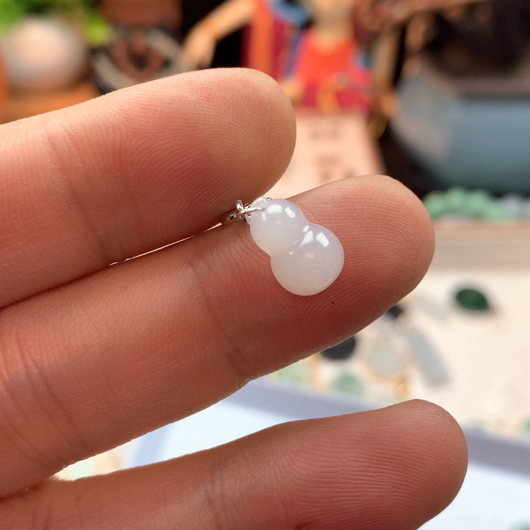 颈饰银S925镶嵌翡翠