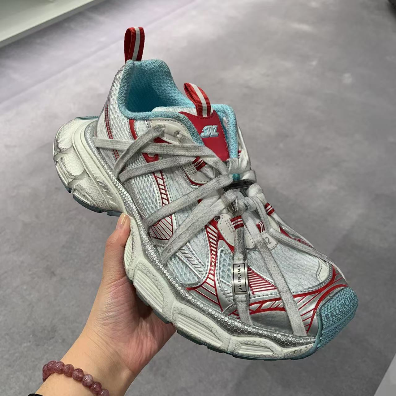 全新未使用 Balenciaga/巴黎世家 专柜 3XL绑带运动鞋 3-4周到