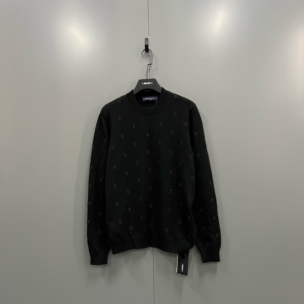 99新 LouisVuitton/路易威登 菲董 黑色刺绣logo针织衫 M码