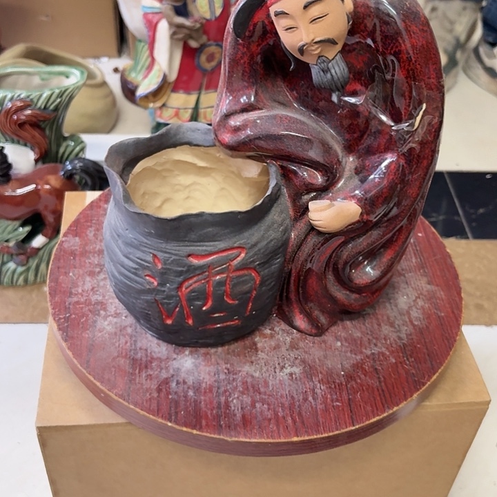 红***典有机玻璃陶瓷摆件