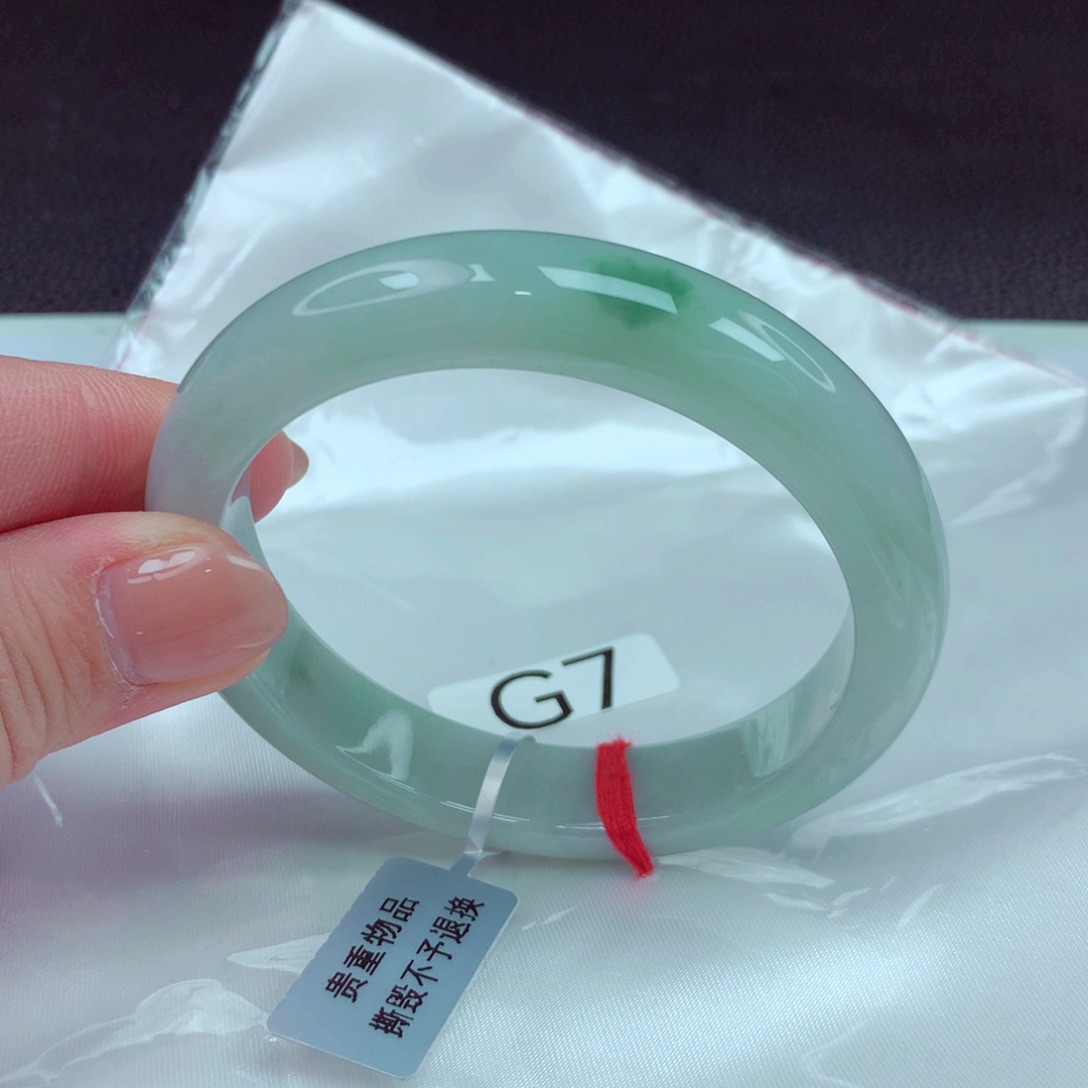 翡翠手镯未镶嵌手镯88