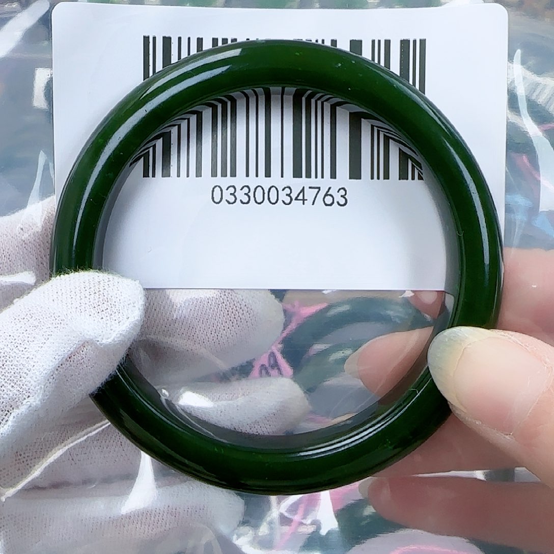 和田玉（碧玉）手镯未镶嵌60微瑕