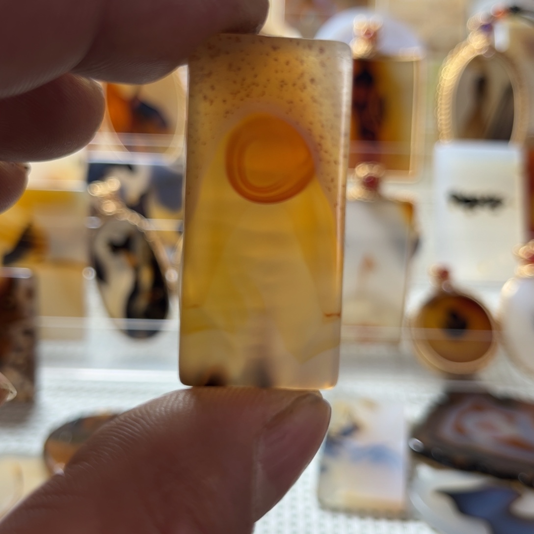 玛瑙/玉髓未镶嵌吊坠(不含链)