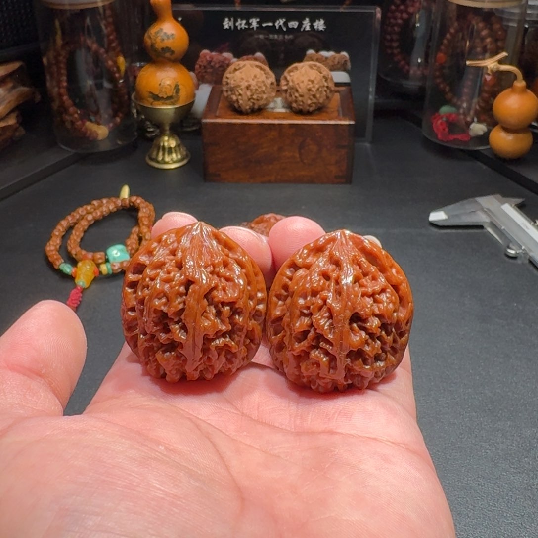 文玩核桃吊坠全品原桩大粗筋