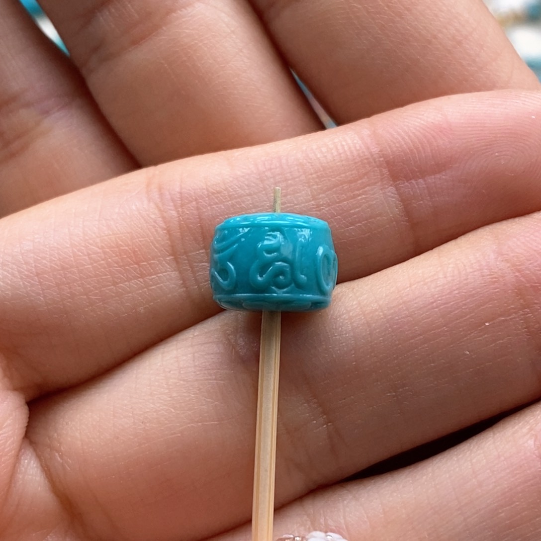 绿松石颈饰未镶嵌