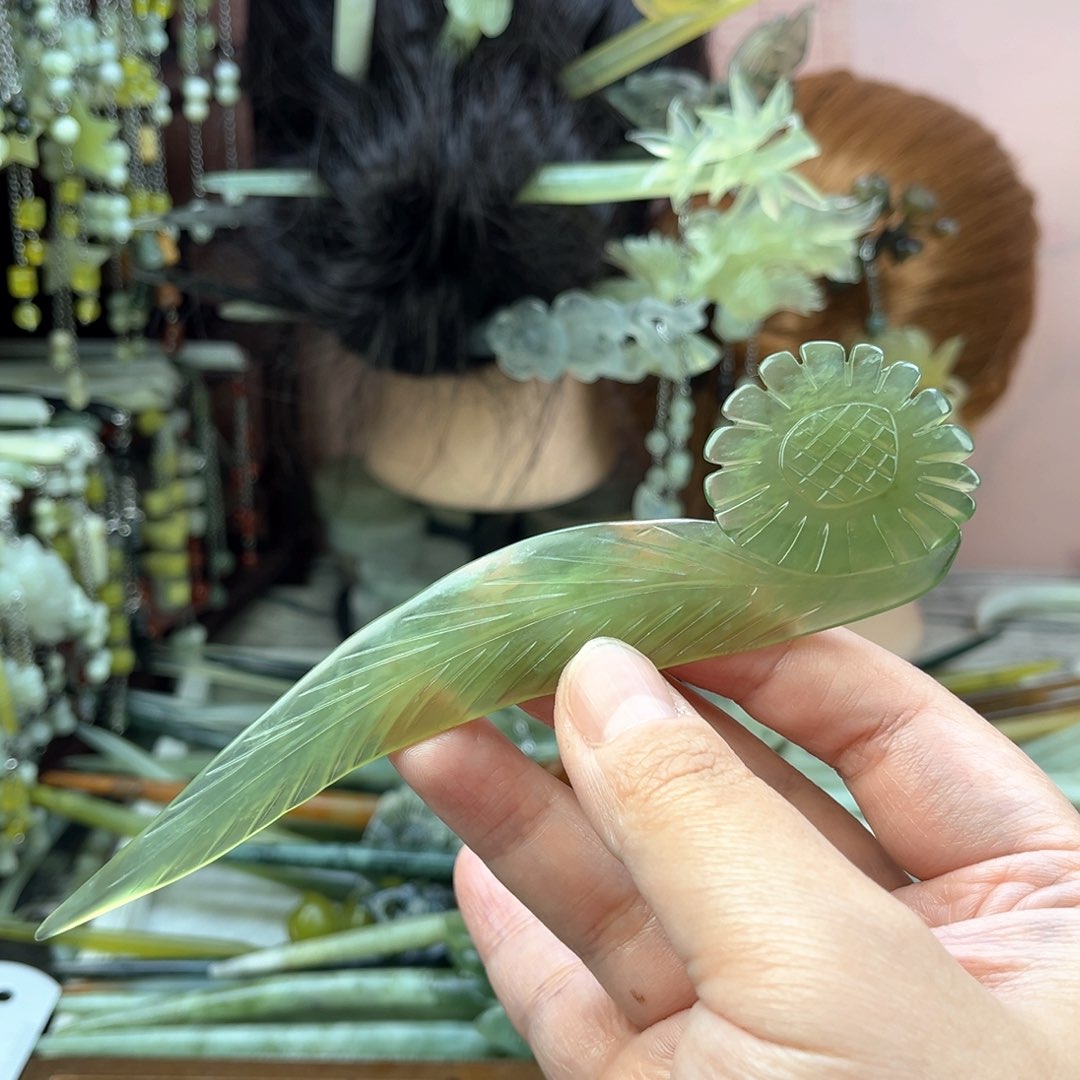 蛇纹石玉发饰未镶嵌长度15厘米左右