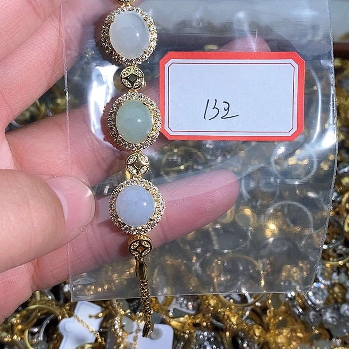 翡翠未镶嵌戒指132