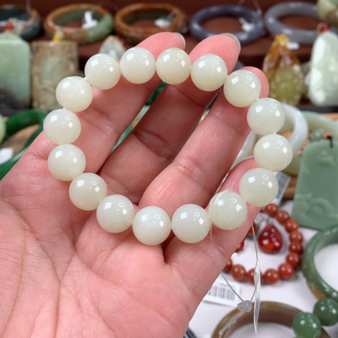 和田玉手链未镶嵌卡12口径