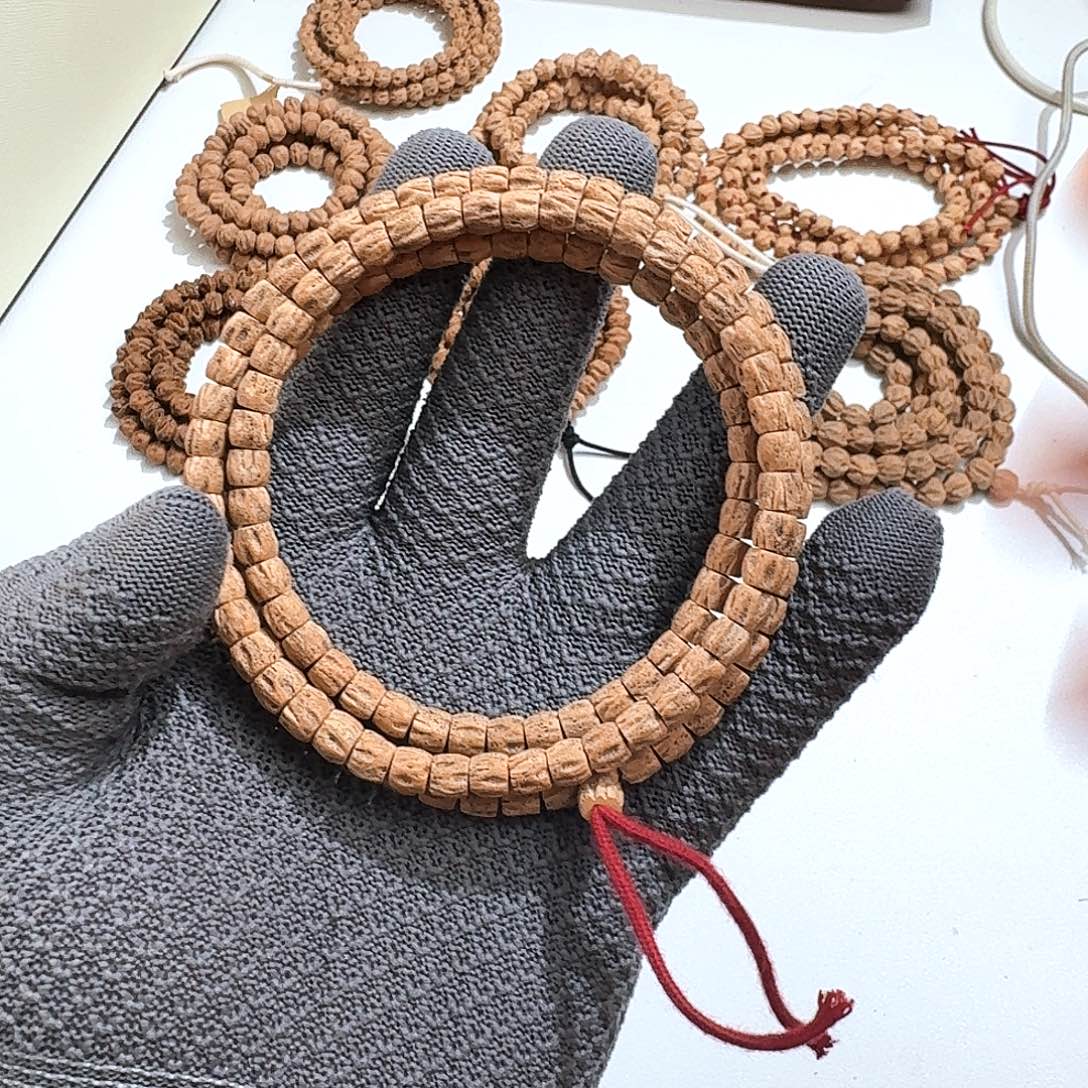 C***c柏香籽/百香籽吊坠方块