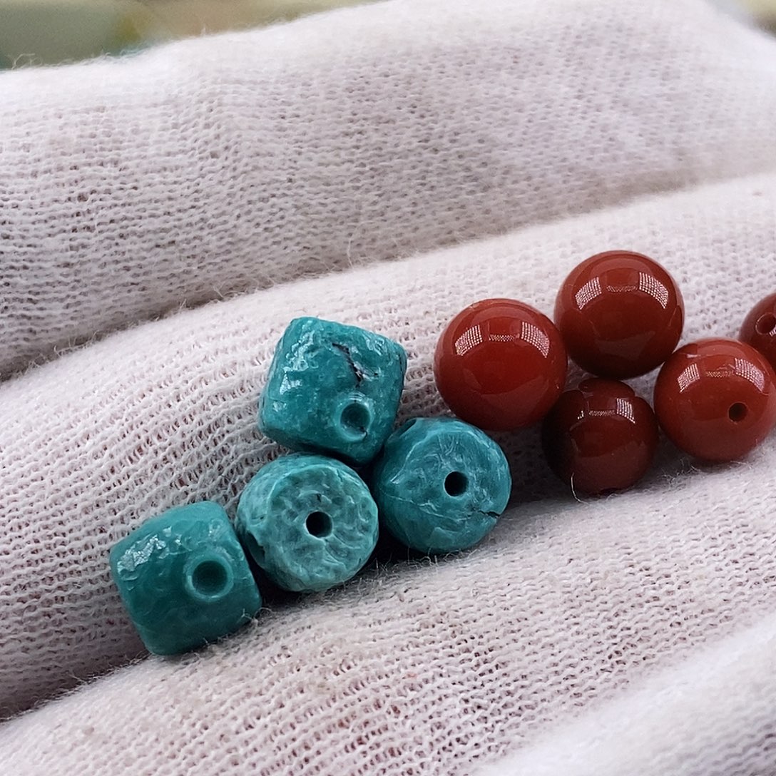 南红玛瑙未镶嵌珠宝奇石