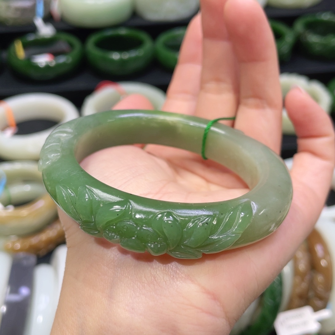 未镶嵌手镯和田玉31