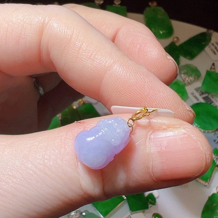 颈饰18K金镶嵌翡翠