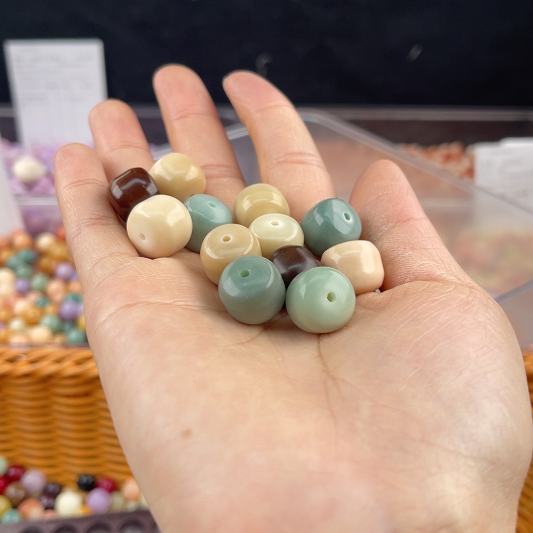 白玉菩提吊坠q14mm 25+5