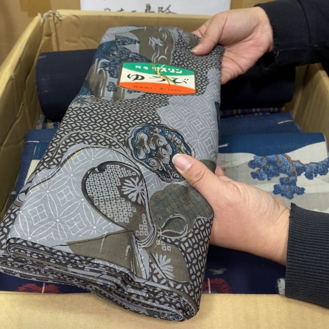 瓷片吴*杯子里的东西都是我