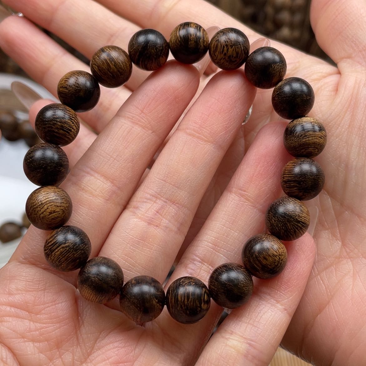 【闪购商品】沉香手串@**菲芽庄留疤白奇楠