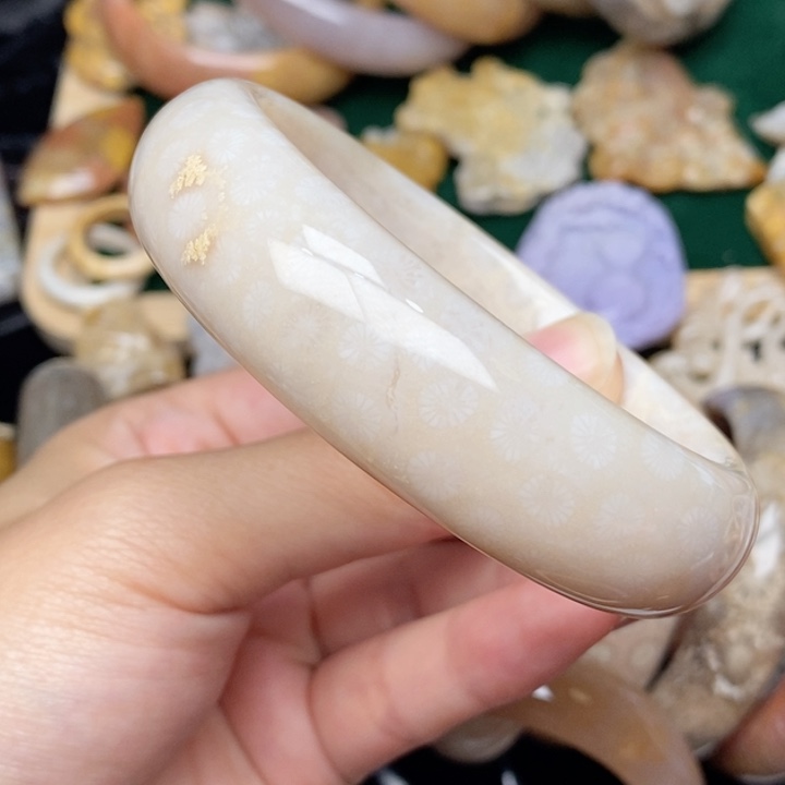 硅化珊瑚（珊瑚玉）手镯未镶嵌61.8