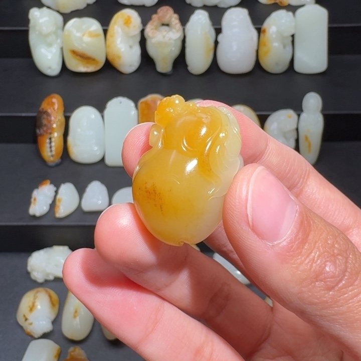 和田玉颈饰未镶嵌M****y